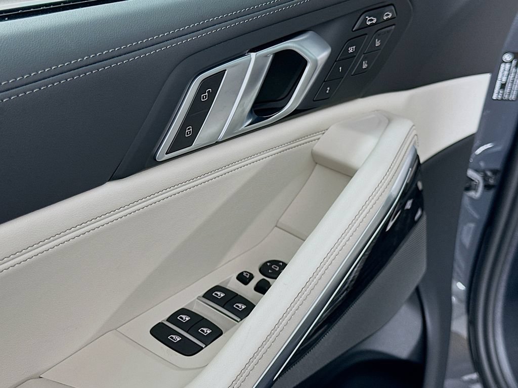 Used 2027 BMW X6 M60i AWD/4WD image 20