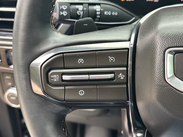 Certified 2026 GMC Yukon AT4 w/ LPO, Floor Liner Package AWD/4WD image 31
