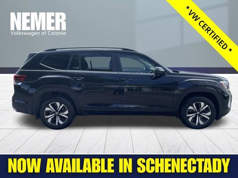 Used 2024 Volkswagen Atlas SE AWD/4WD image 8