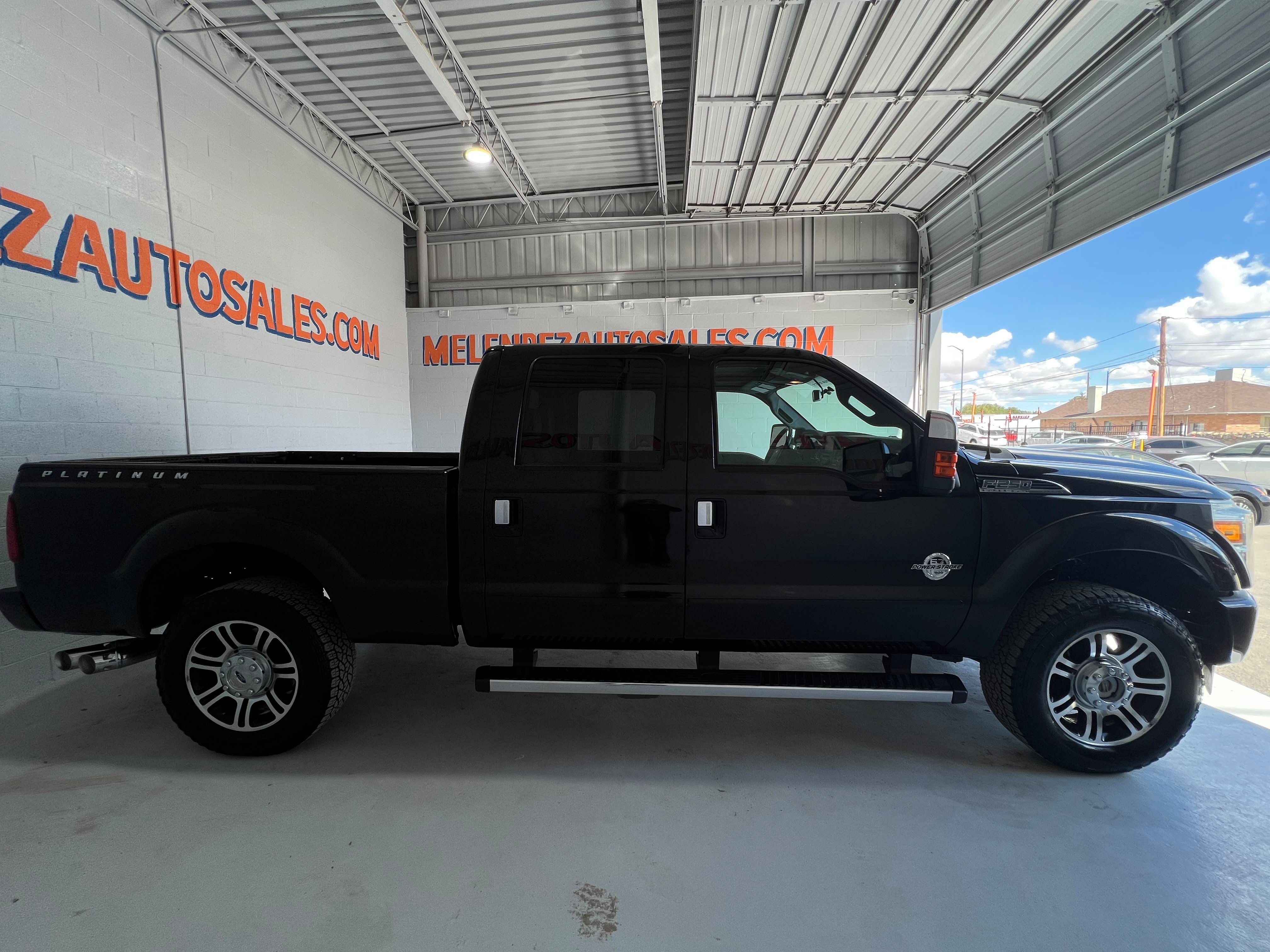 Used 2015 Ford F250 Platinum w/ FX4 Off-Road Package AWD/4WD image 7