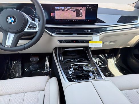 New 2027 BMW X7 xDrive40i w/ Executive Package AWD/4WD image 19