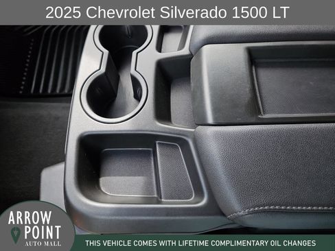 Used 2025 Chevrolet Silverado 1500 LT RWD image 28