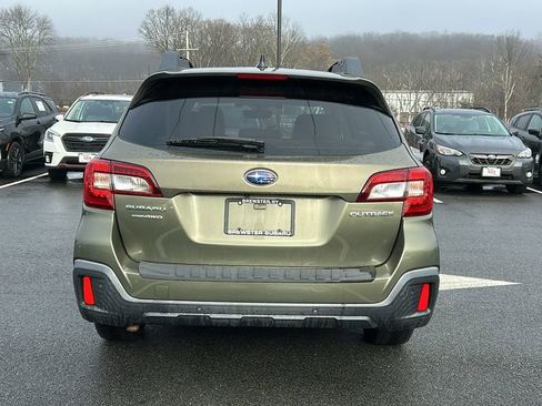 Used 2018 Subaru Outback 2.5i Limited image 6