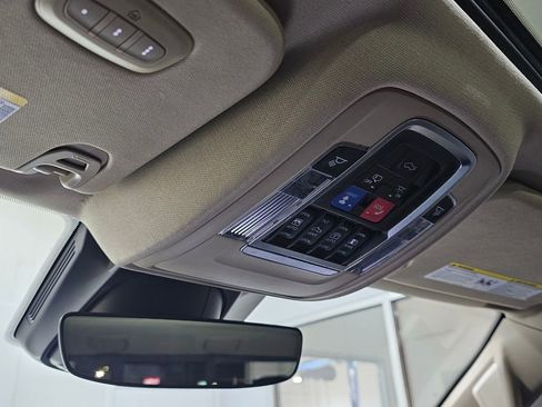 Used 2019 RAM 1500 Laramie image 16