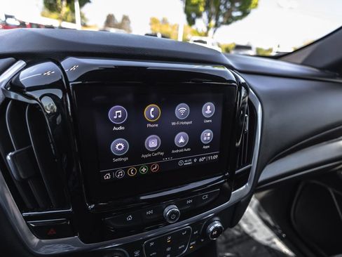 Used 2022 Chevrolet Traverse LT AWD/4WD image 12