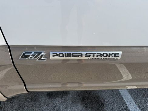 Used 2019 Ford F350 King Ranch w/ King Ranch Ultimate Package AWD/4WD image 18