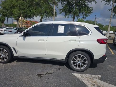 Used 2019 BMW X5 xDrive40i w/ Premium Package 2 AWD/4WD image 4