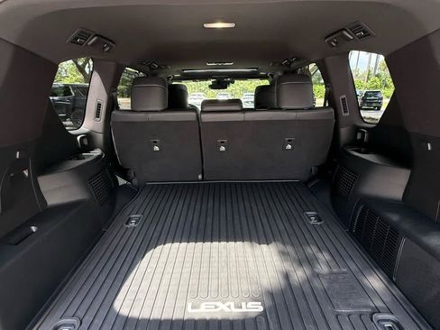 Used 2026 Lexus LX 700h Overtrail w/ Accessory Package (Z1) AWD/4WD image 19