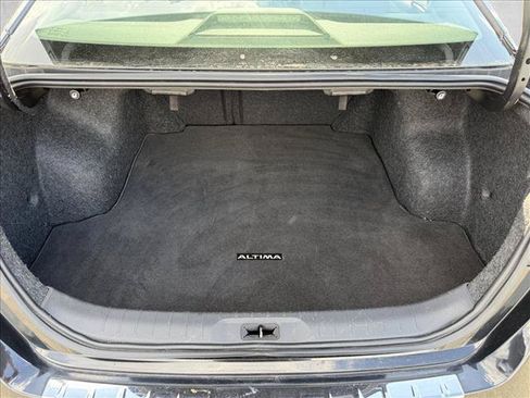 Used 2019 Nissan Altima 2.5 SV FWD image 7