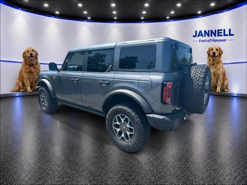 Used 2025 Ford Bronco Badlands AWD/4WD image 8