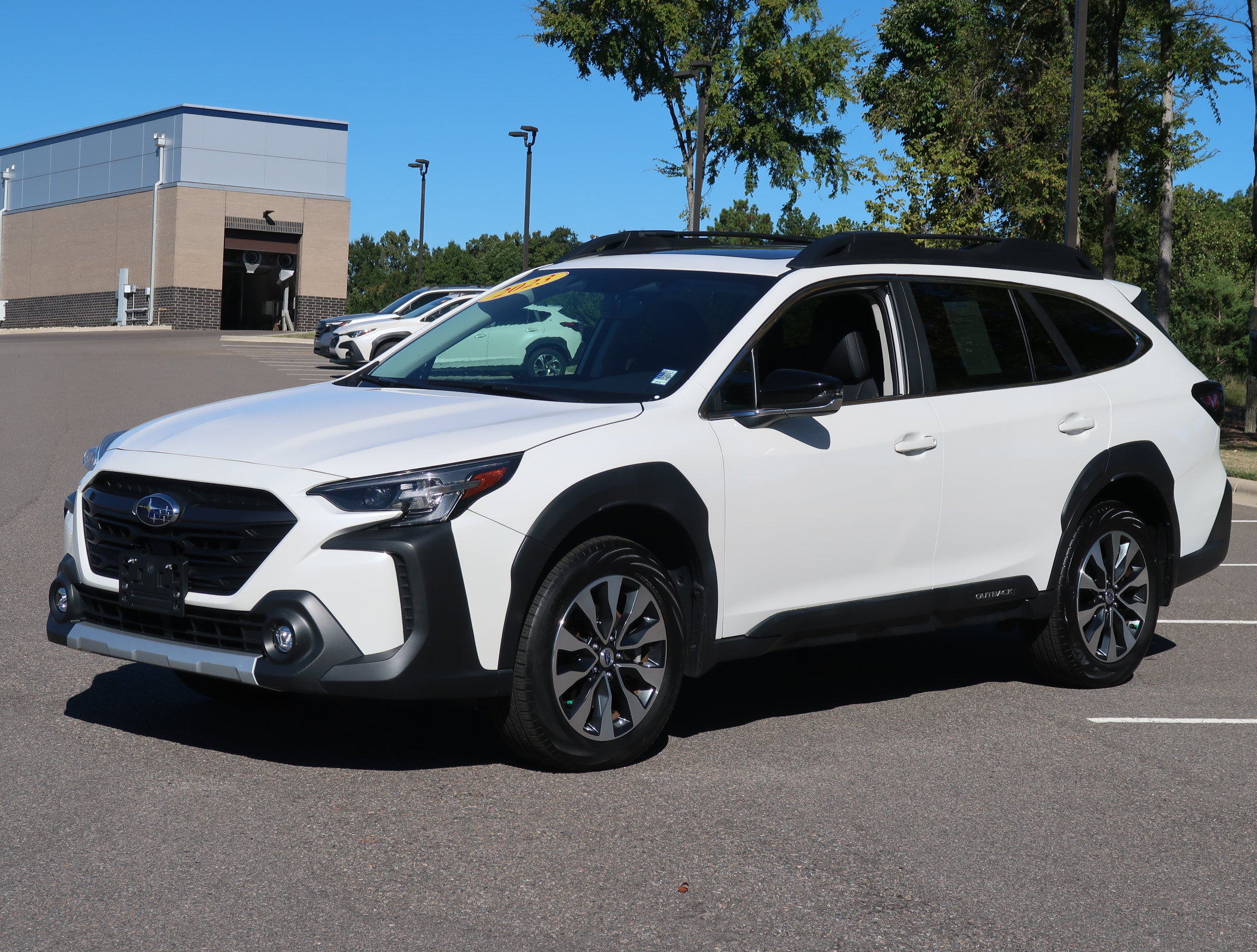 Used 2023 Subaru Outback Limited AWD/4WD image 3