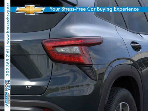 New 2025 Chevrolet Trax LT w/ LT Convenience Package image 11