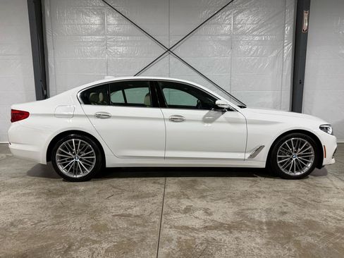 Used 2018 BMW 530i RWD image 6