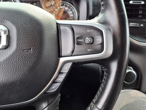Used 2024 RAM 2500 Big Horn AWD/4WD image 15