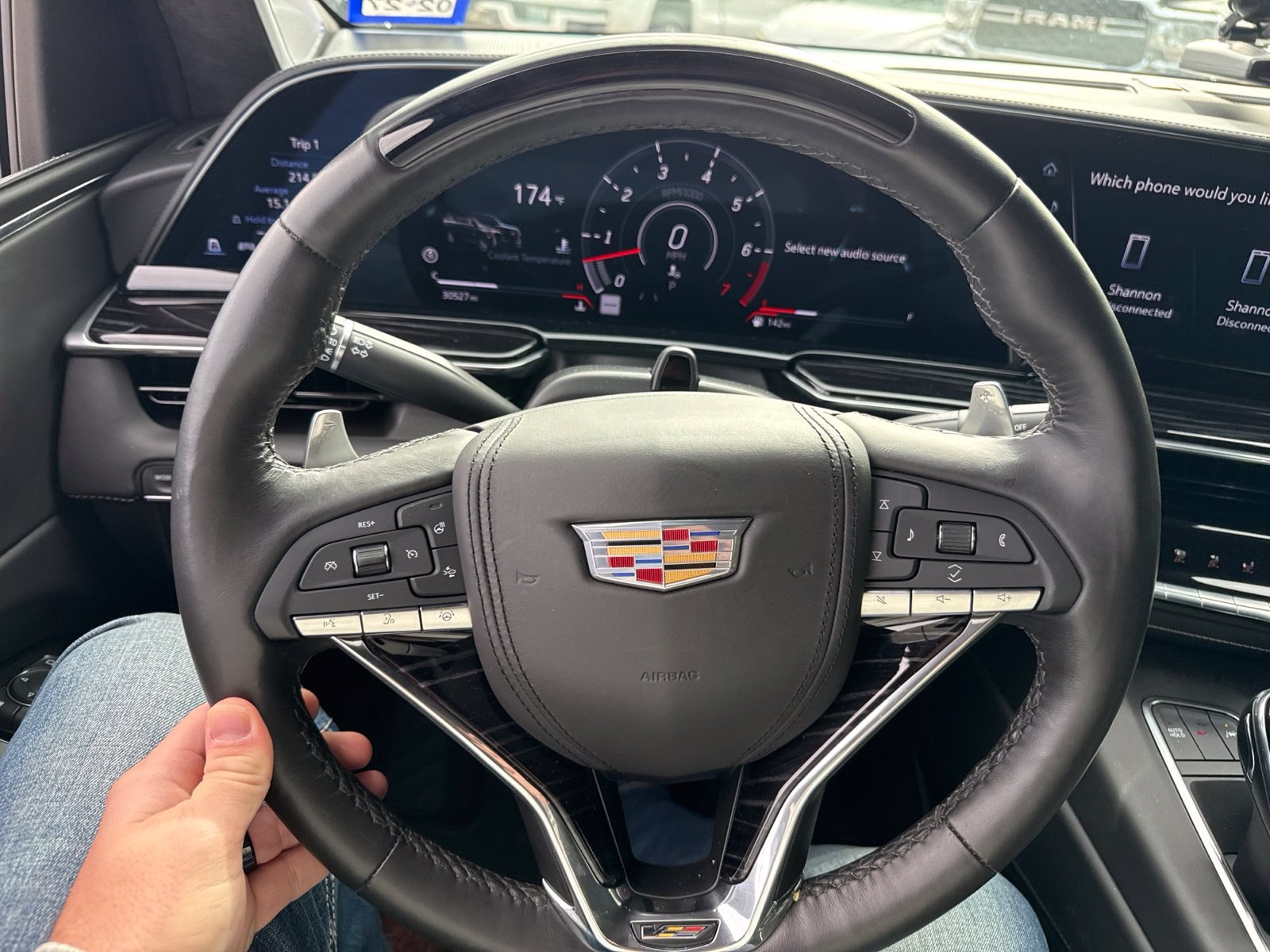 Used 2023 Cadillac Escalade V AWD/4WD image 9