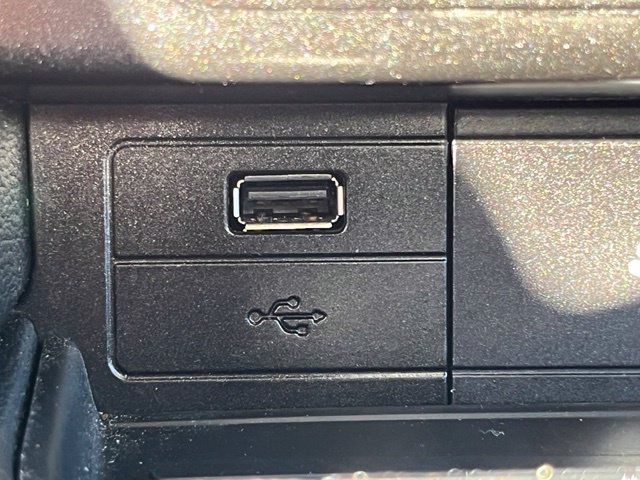 Used 2016 Ford Mustang Convertible RWD image 29