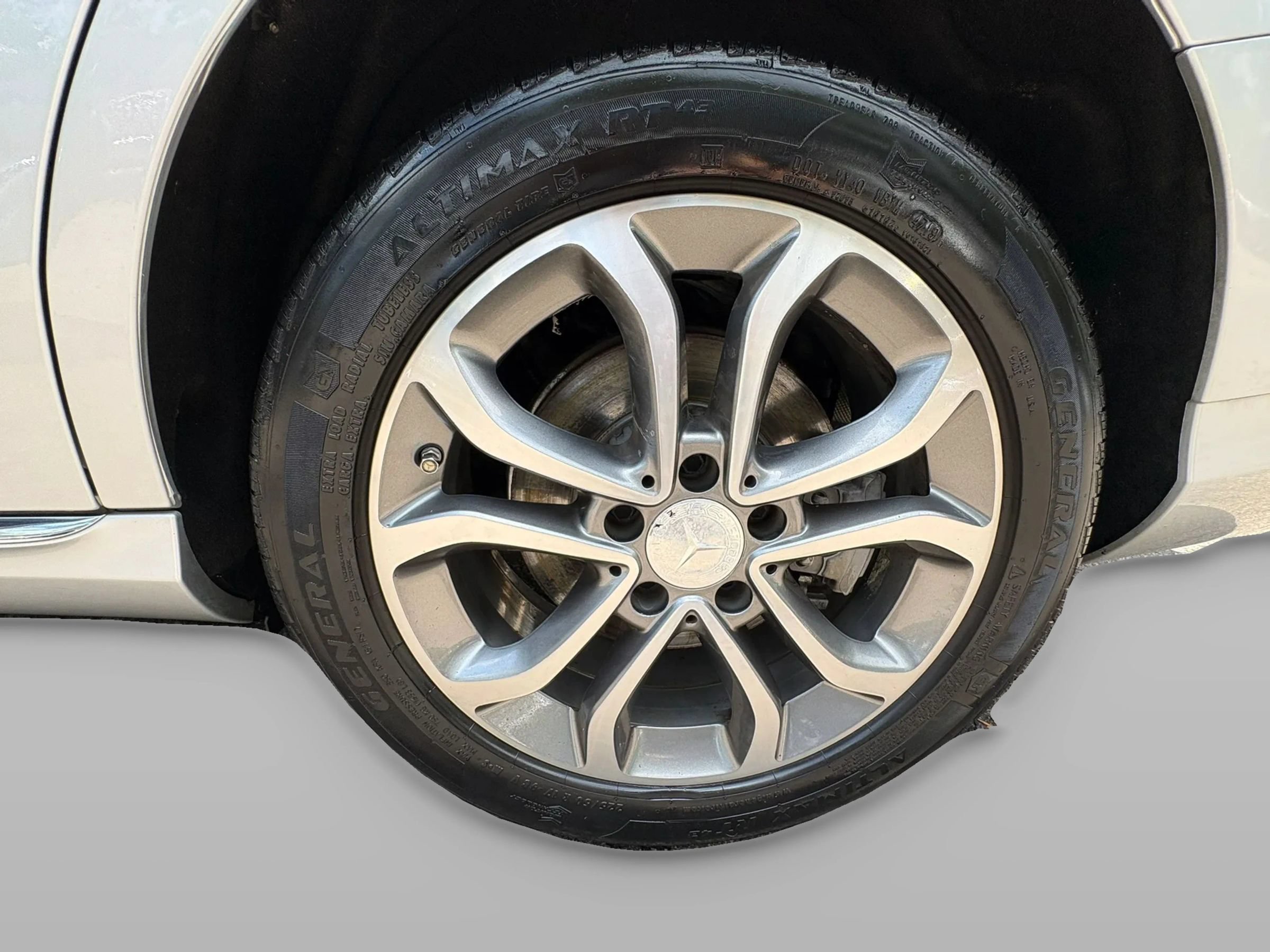 Used 2016 Mercedes-Benz C 300 4MATIC Sedan image 48