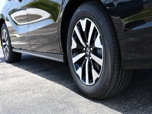 New 2026 Honda Odyssey EX-L image 9