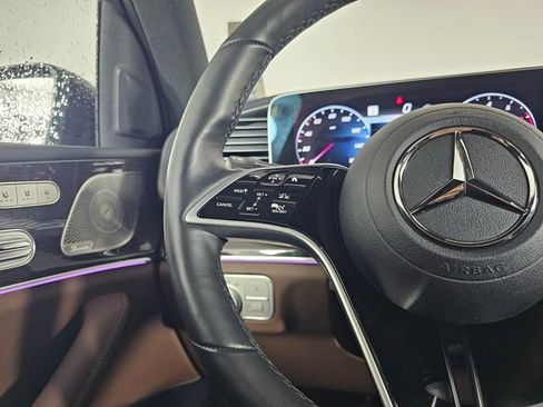 Used 2025 Mercedes-Benz GLS 450 4MATIC image 36