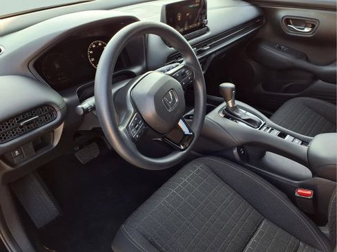 Certified 2025 Honda HR-V LX image 16