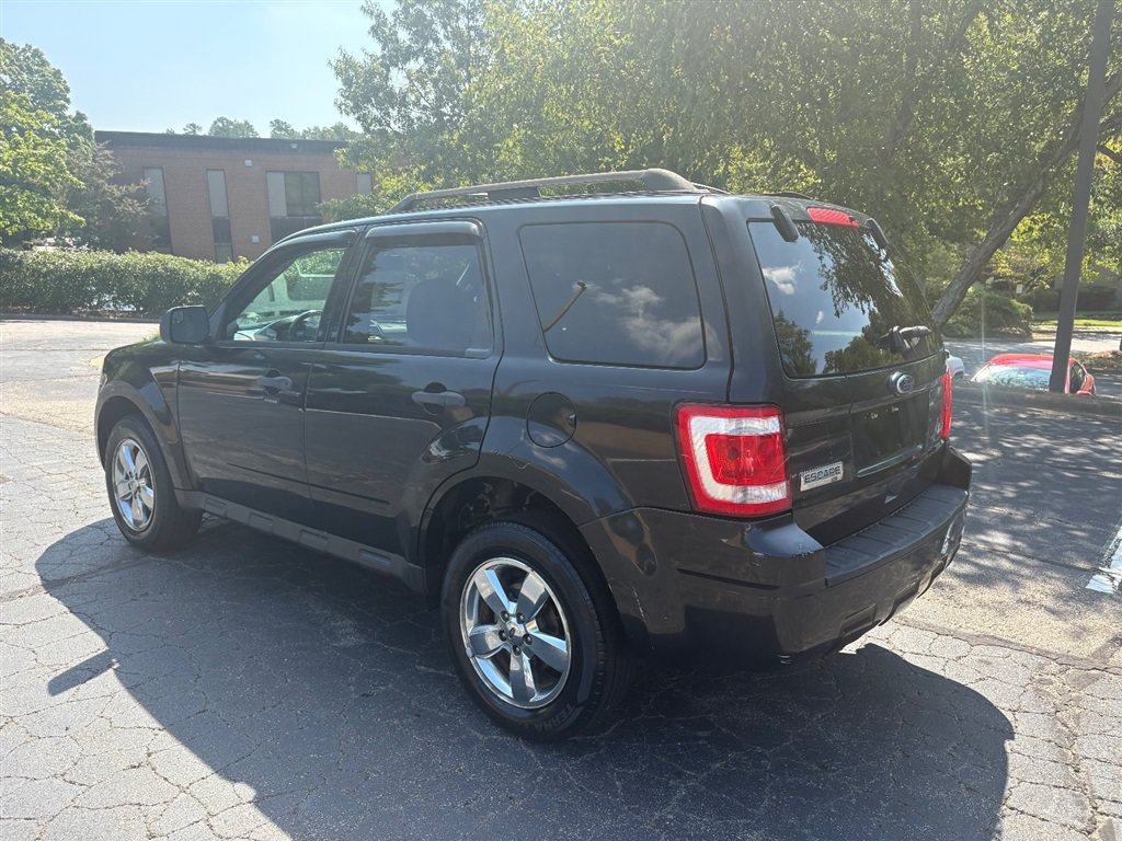 Used 2011 Ford Escape XLT w/ 202A Rapid Spec Order Code AWD/4WD image 3