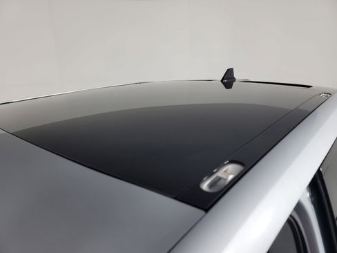 Used 2023 Rivian R1T Adventure image 13