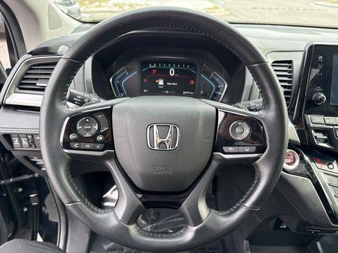 Certified 2022 Honda Odyssey Touring image 18