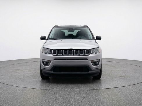 Used 2025 Jeep Compass Limited image 2