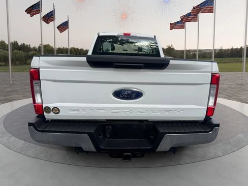 Used 2017 Ford F250 XL w/ Power Equipment Group AWD/4WD image 6