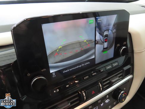 Used 2023 Nissan Pathfinder SL w/ SL Premium Package FWD image 18