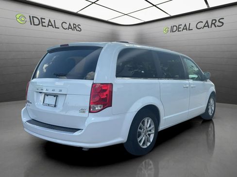 Used 2019 Dodge Grand Caravan SXT FWD image 5