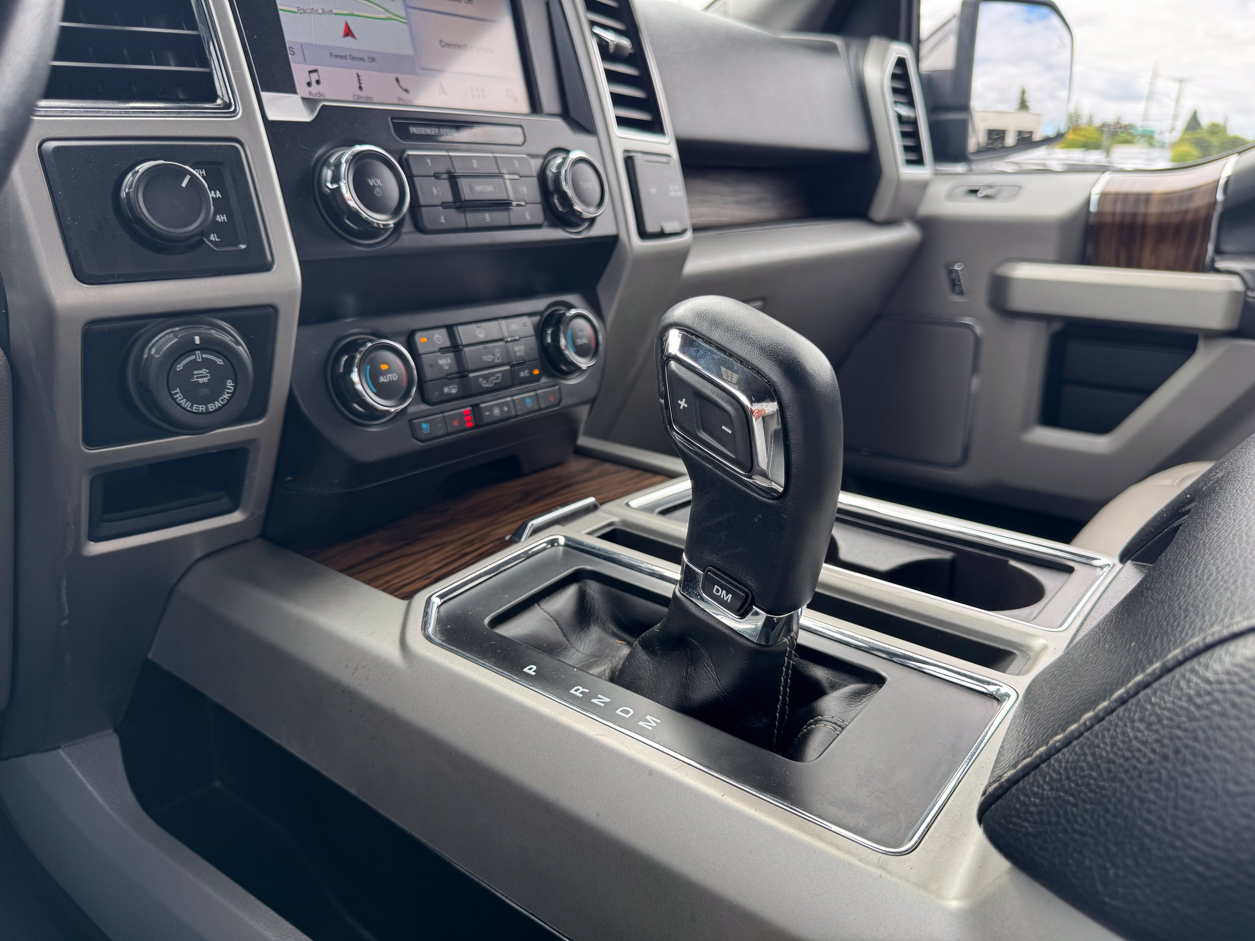 Used 2019 Ford F150 Lariat AWD/4WD image 43