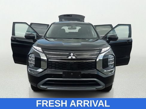 Used 2025 Mitsubishi Outlander SE AWD/4WD image 10