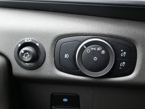 Used 2023 Ford Transit 350 XLT image 26