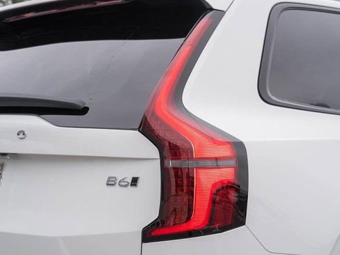 New 2026 Volvo XC90 B6 Ultra w/ Lounge Package image 7