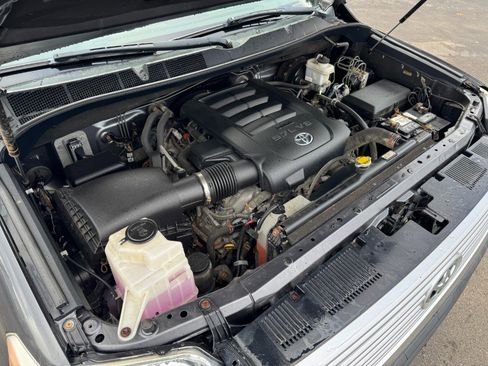 Used 2014 Toyota Tundra Limited image 24