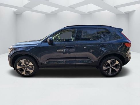 New 2026 Volvo XC40 B4 Plus w/ Protection Package Premier FWD image 6