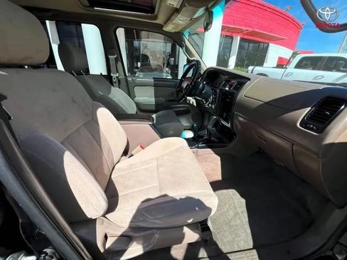 Used 2001 Toyota 4Runner SR5 AWD/4WD image 11
