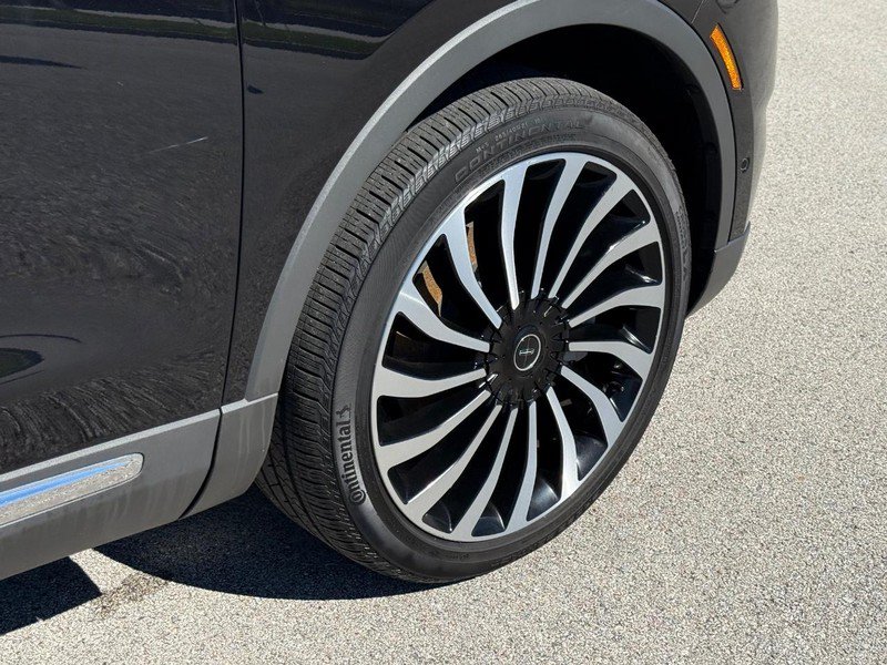 Certified 2023 Lincoln Nautilus Black Label w/ Class II Trailer Tow Package AWD/4WD image 5