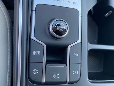 New 2026 Kia Sorento EX FWD image 17