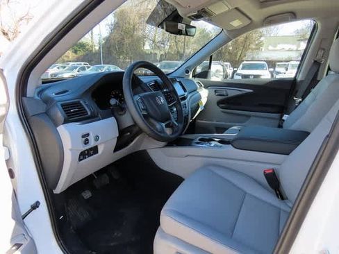 New 2026 Honda Ridgeline RTL image 2