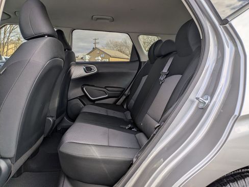 Certified 2023 Kia Soul LX w/ LX Technology Package image 9