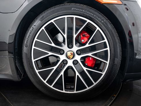 Certified 2022 Porsche Taycan 4S AWD/4WD image 11