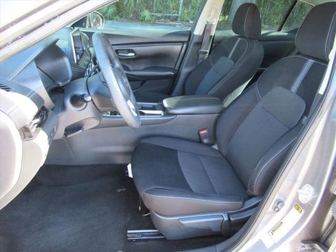Used 2021 Nissan Sentra SV FWD image 17