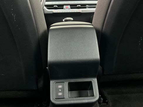 Used 2025 Kia K4 LXS image 12