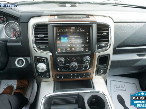 Used 2016 RAM 1500 Laramie AWD/4WD image 29
