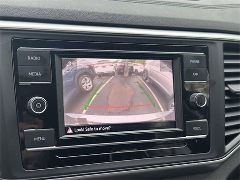 Used 2022 Volkswagen Atlas SE image 33