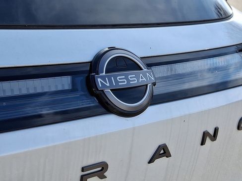 New 2025 Nissan Murano SV image 13