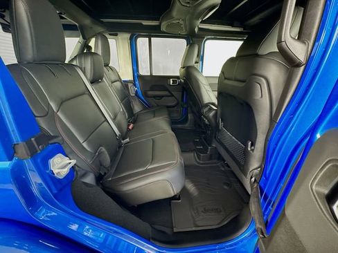 New 2026 Jeep Wrangler Unlimited Rubicon AWD/4WD image 31
