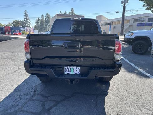 Used 2019 Toyota Tacoma TRD Pro AWD/4WD image 4